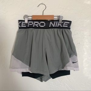 NIKE DOUBLE LAYER SHORTS